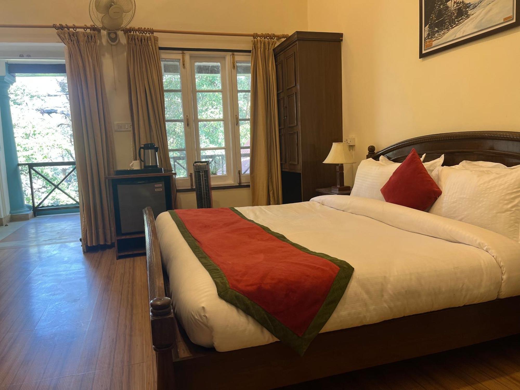 Sansa By The Woods - Manor&Spa มัสซูรี ภายนอก รูปภาพ